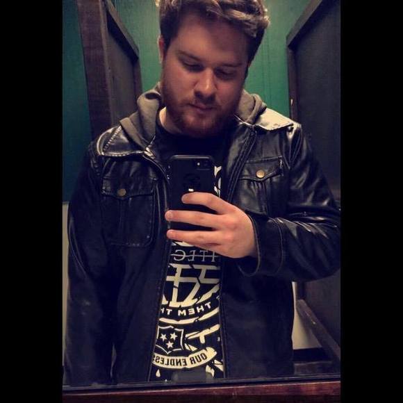 Meet your Posher, Dillon - Picture 1 of 1